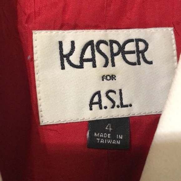 Two in one jacket size 4 - Picture 2 of 8